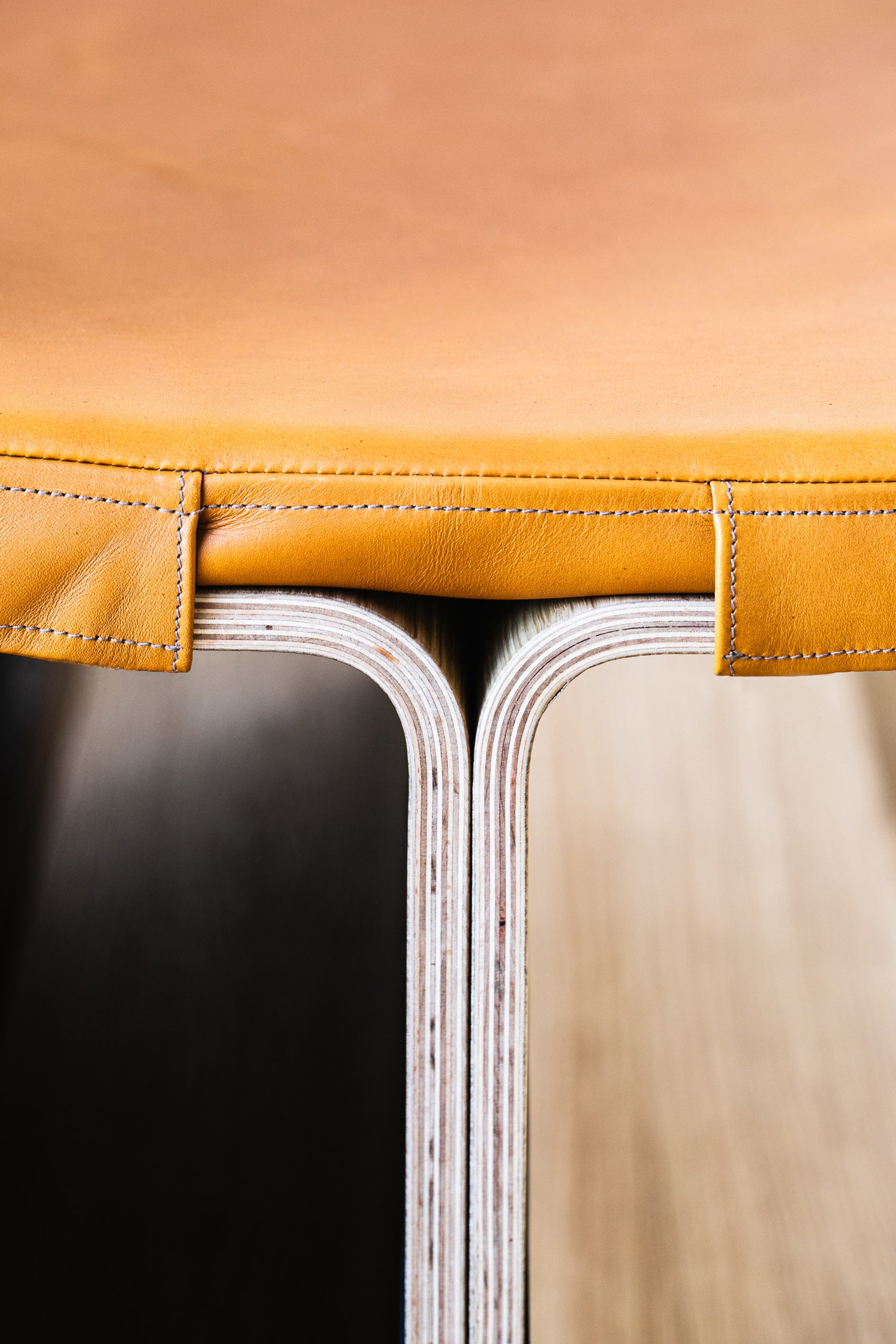 AGNI Bench cover leather