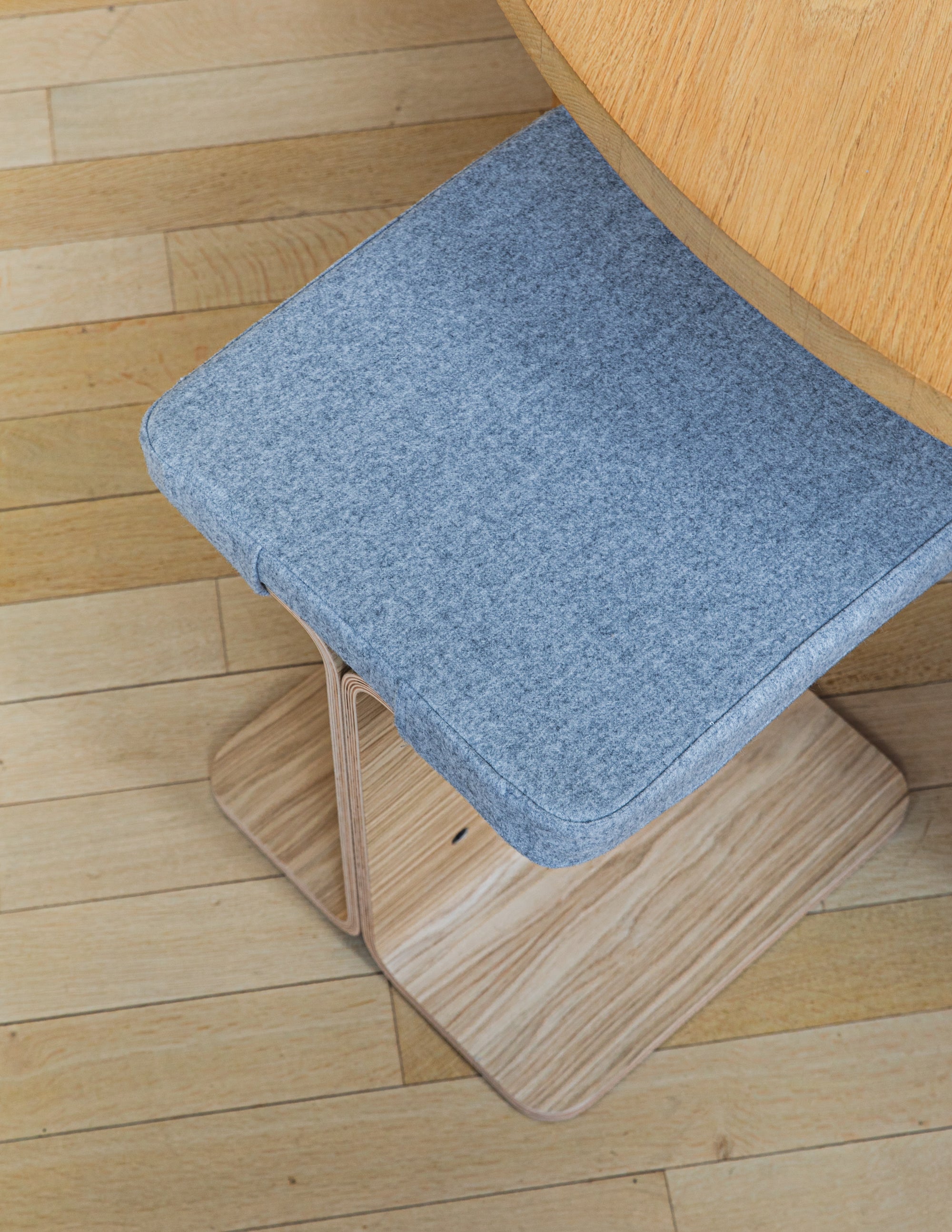 AGNI 40 Stool