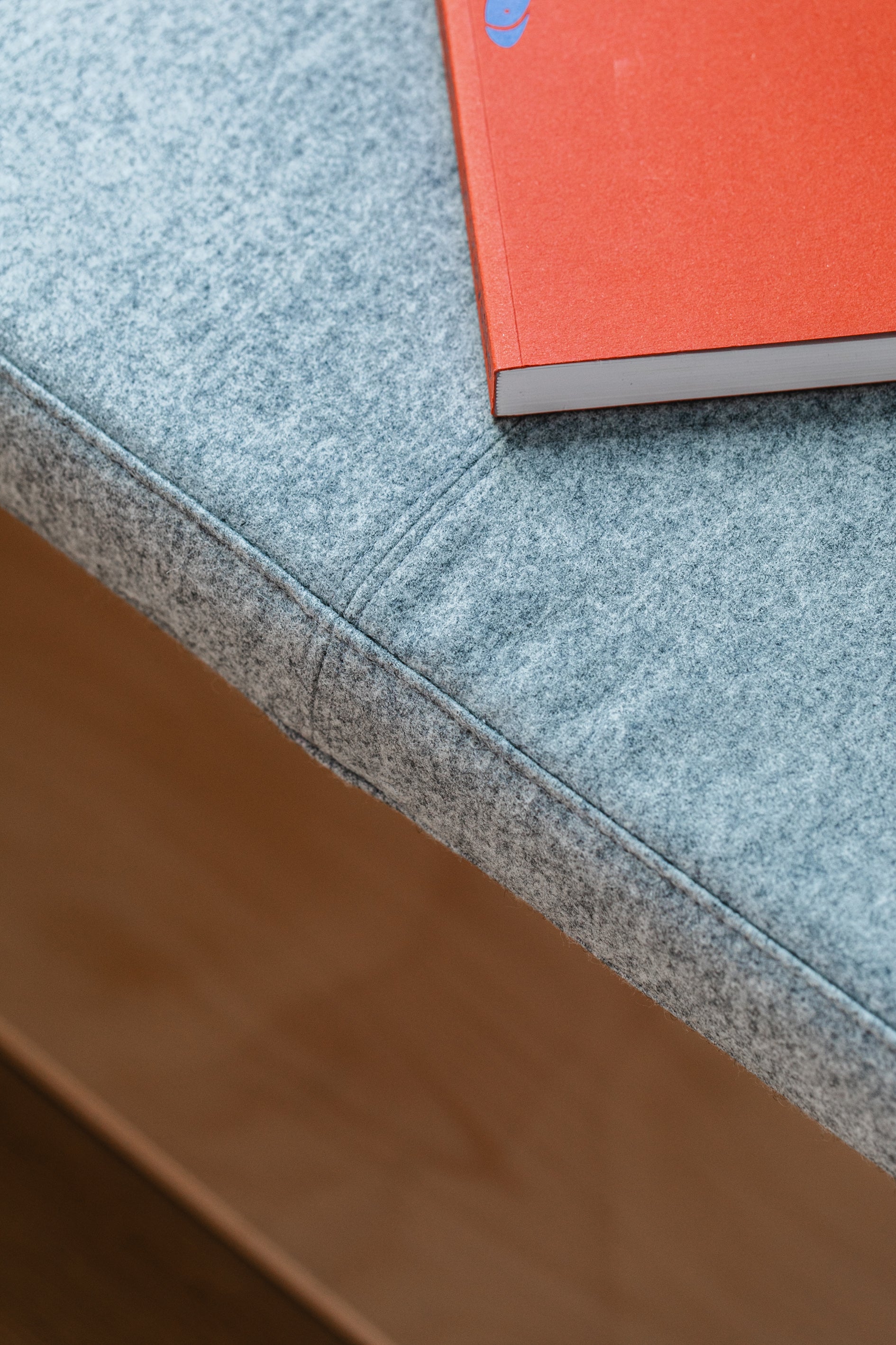 AGNI Bench cover felt